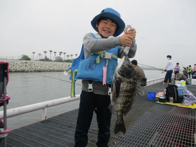 尼崎市立魚つり公園の2024年4月29日(月)1枚目の写真