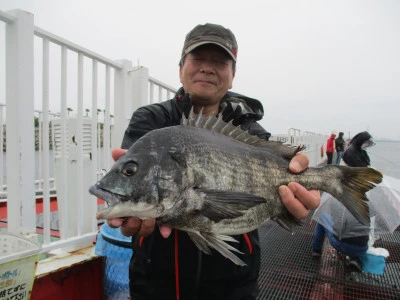 尼崎市立魚つり公園の2024年5月1日(水)1枚目の写真