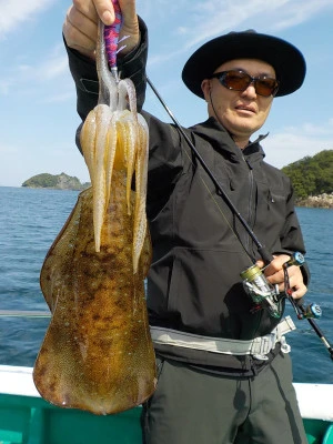 釣り船 久勝丸の2024年5月3日(金)5枚目の写真