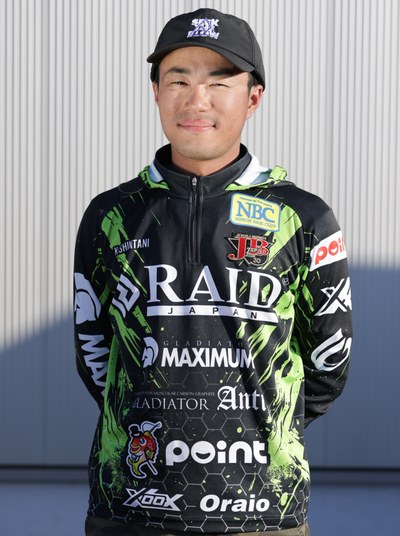新谷 健斗