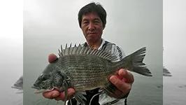 チヌ道一直線 其の六十二 岡山県牛窓沖の ウキダンゴ釣り 紀州釣り 激流の中の夏チヌを極める 釣りビジョン