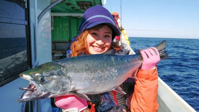 東北つれつれ団 64 サクラサク つれつれ団初進出 青森県下北半島のサクラマスジギング 釣りビジョン