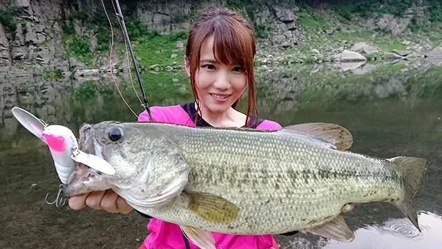 つりメガミ #1 LOVE BASS！！ でかバスあいどる りんか降臨