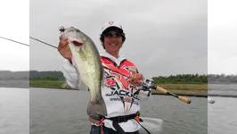 Lure Freak 45 第一話 加藤誠司 北関東の奥座敷 榛名湖で一足早い 夏 を見つけ出せ 第二話 小野俊郎 スランプ脱出 変化の少ない黒部川を完全攻略する 釣りビジョン