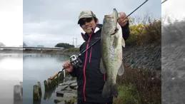 Lure Freak 48 第一話 加藤誠司 因縁の桑野川 スレきったバスにサイトマジックで挑む 第二話 小野俊郎 真冬の飯尾川 ハイプレッシャーフィールドでヒットルアーを見極めろ 釣りビジョン