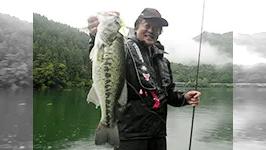 Lure Freak 69 小野俊郎 初夏の金砂湖 オカッパリ攻略 加藤誠司 アーリーサマー小規模ダムでデカバス攻略 釣りビジョン