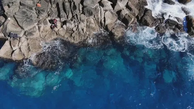 磯を駆ける