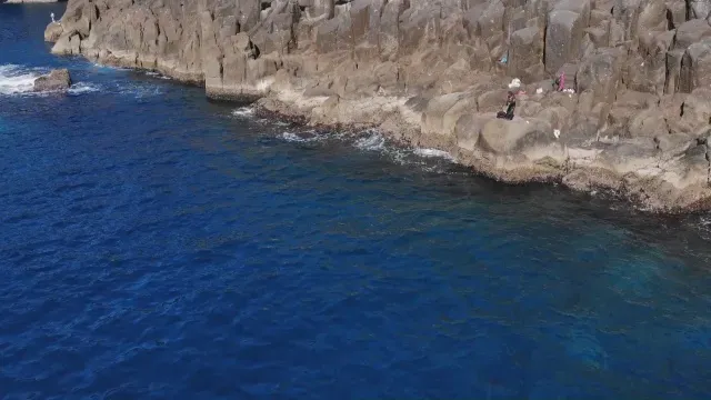 磯を駆ける