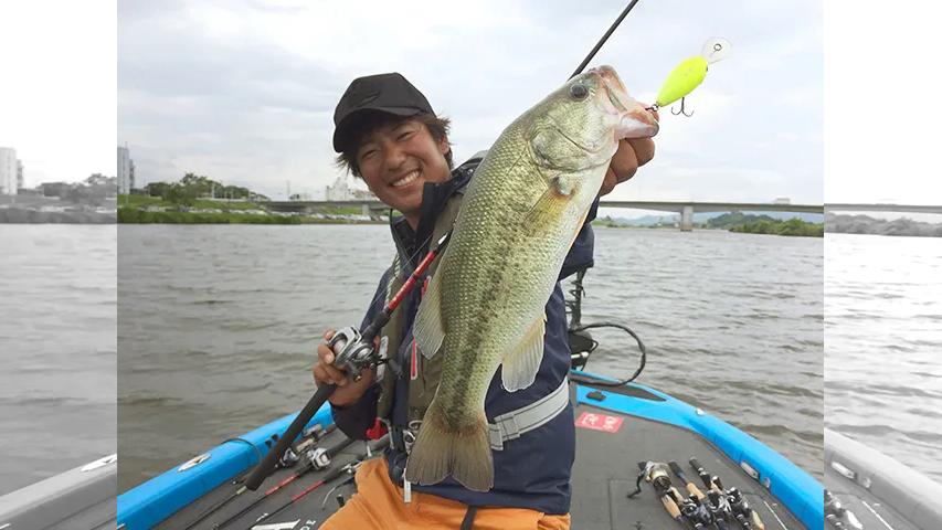 バスギャラリー ニューカマー登場！初夏の遠賀川で釣ったるばい！