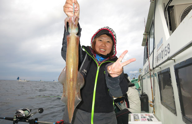駿河湾 石花海のヤリイカ パラソル 級に期待 釣りビジョン マガジン 釣りビジョン