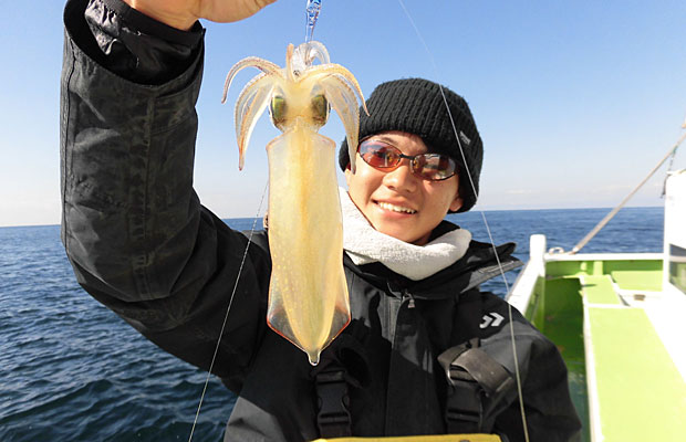 神奈川県 相模湾のマルイカ開幕 好漁年 の予感 オフショアマガジン 釣りビジョン 神奈川県 相模湾のマルイカ開幕 好漁年 の予感 オフショアマガジン 釣りビジョン