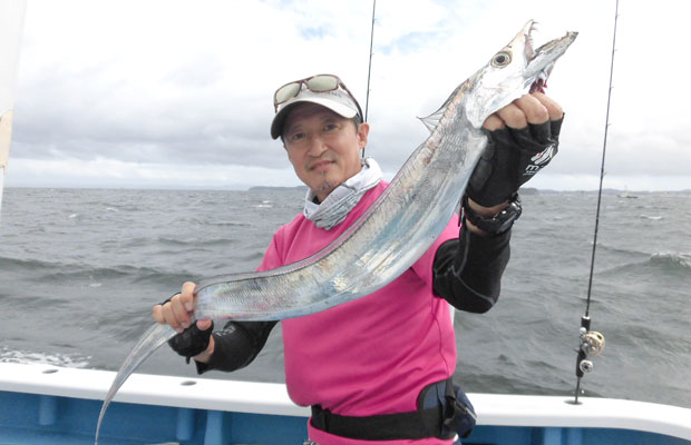 目指すはドラゴン級 好釣 続く 東京湾のルアー タチウオ 釣りビジョン マガジン 釣りビジョン