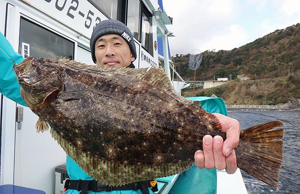 釣り場は港から30秒 静岡県 網代沖の 寒ビラメ 釣りビジョン マガジン 釣りビジョン