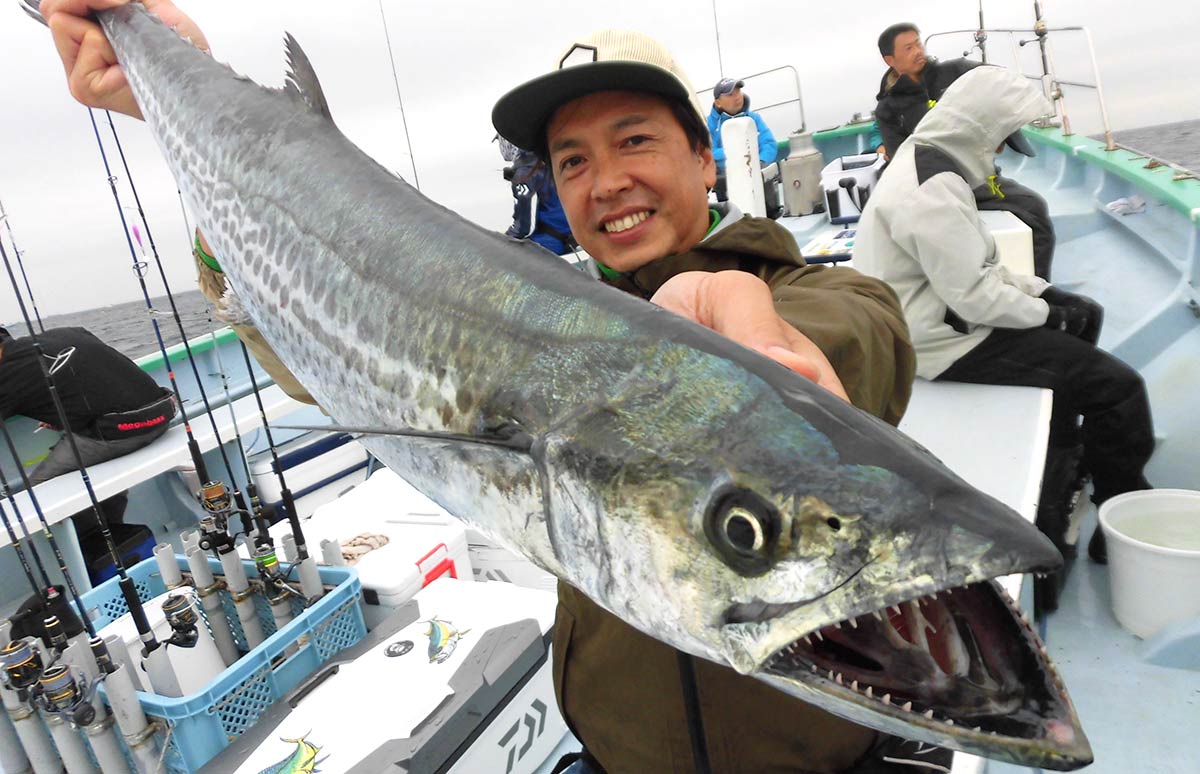 東京湾、ルアー釣りの“サワラ五目”絶好調！！ | 釣りビジョン マガジン ...