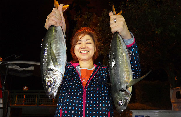 真夏日を涼しく楽しむ 静岡県 大瀬崎の 半夜大アジ五目 釣りビジョン マガジン 釣りビジョン