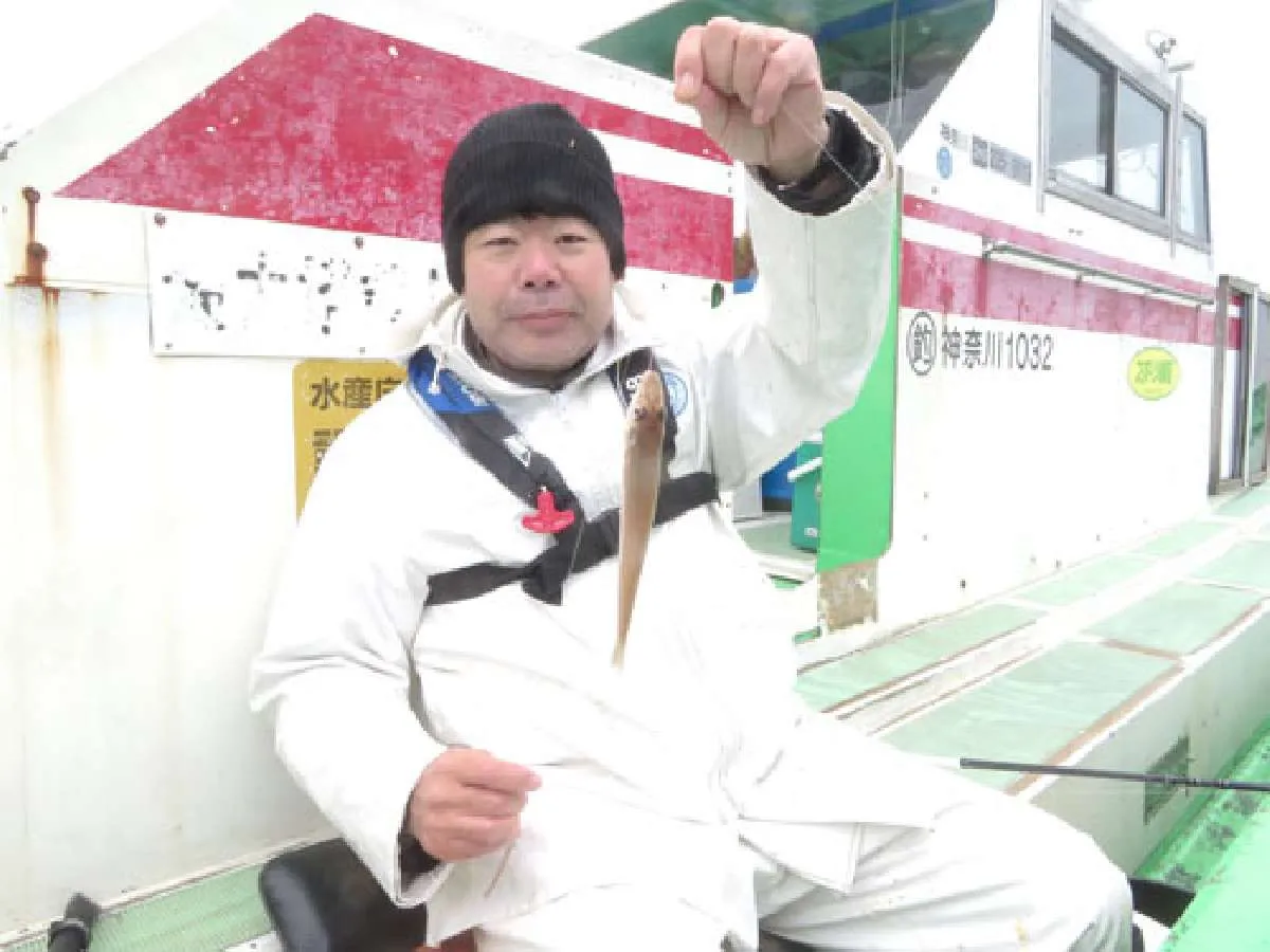 千葉さんが良型を上げる