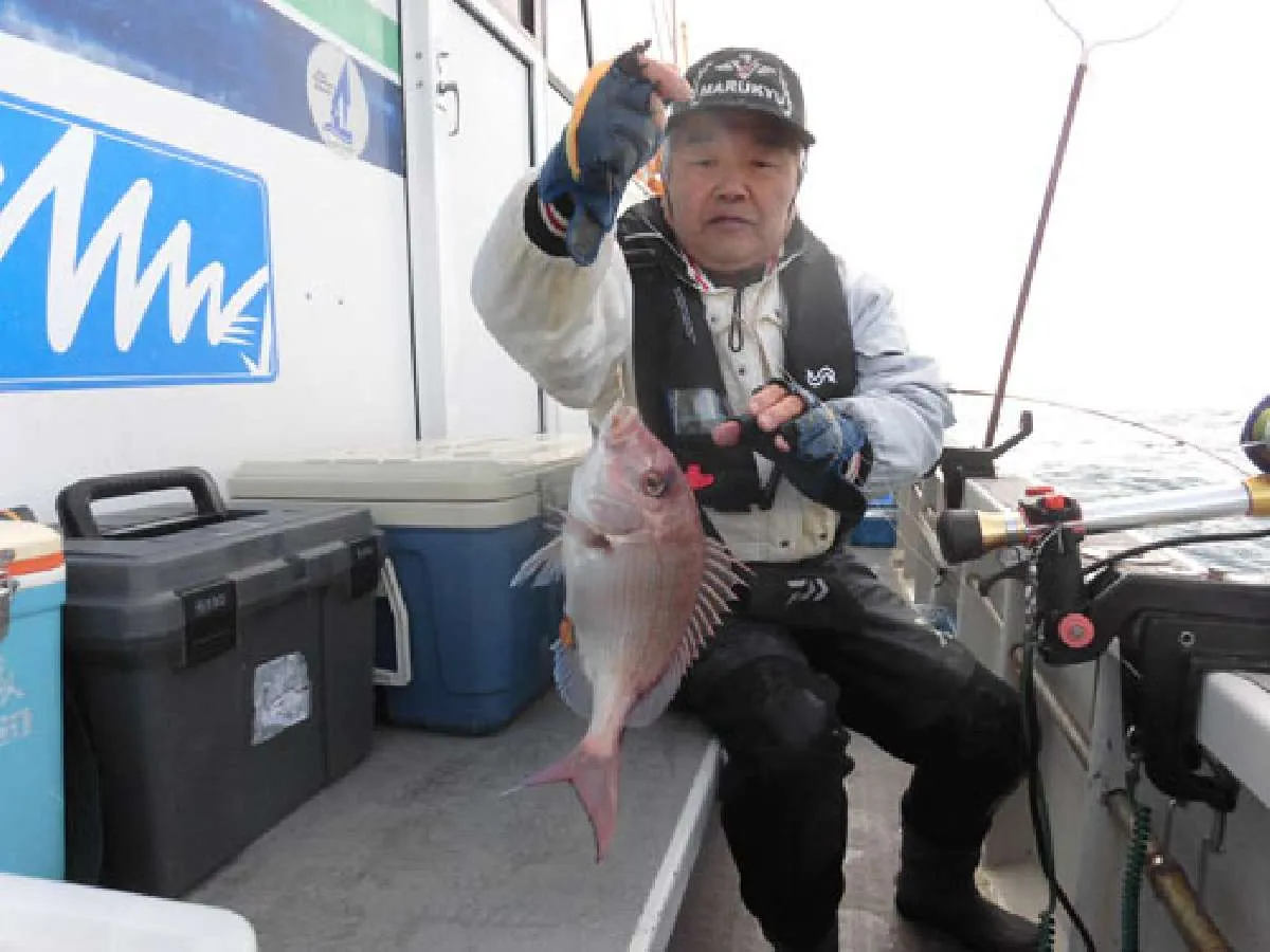 菊地さん、5匹ゲットでこの日の竿頭に！