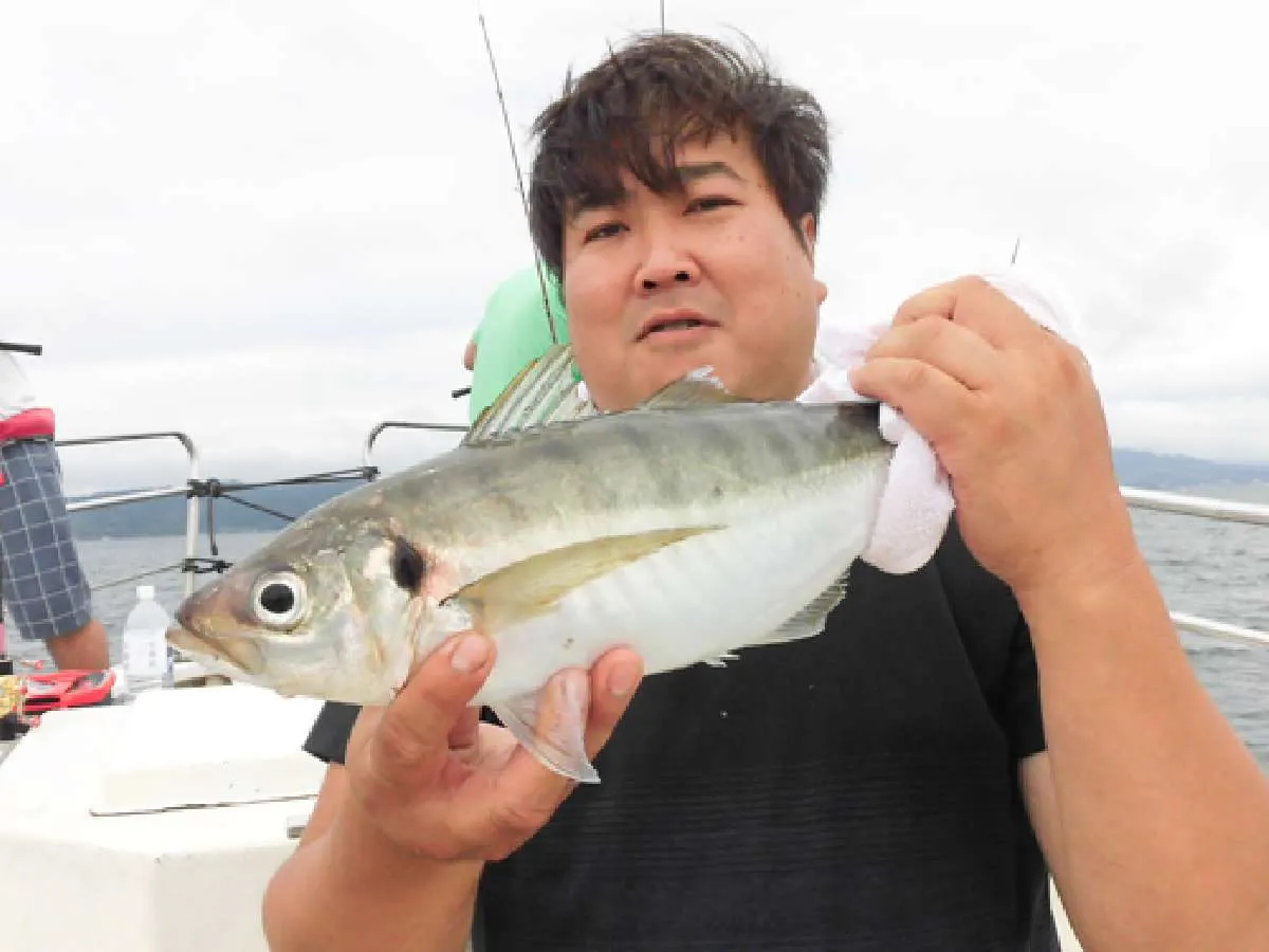46cmのアジには船長もビックリ！