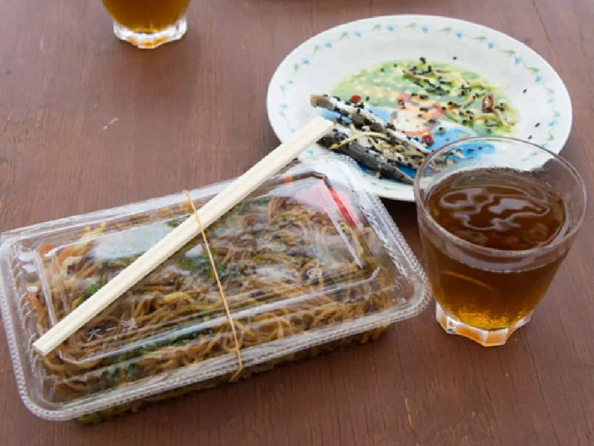 船宿で昼食のサービス