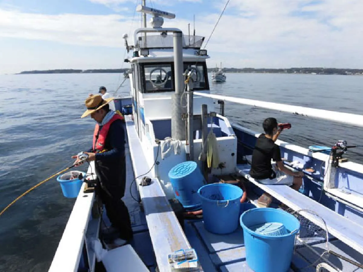 ゆったりとした釣座、海は終始穏やかです