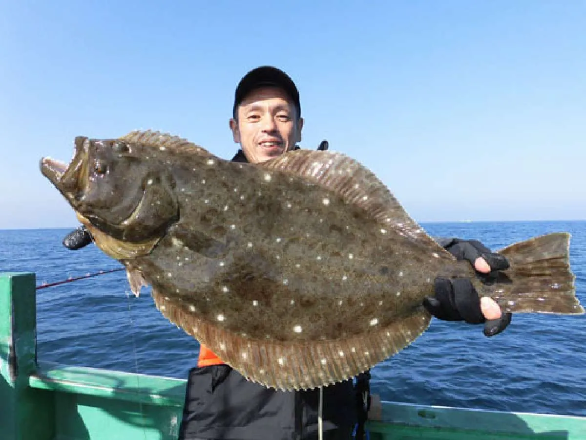 2.6kgのヒラメ、船中2番目の大きさ！