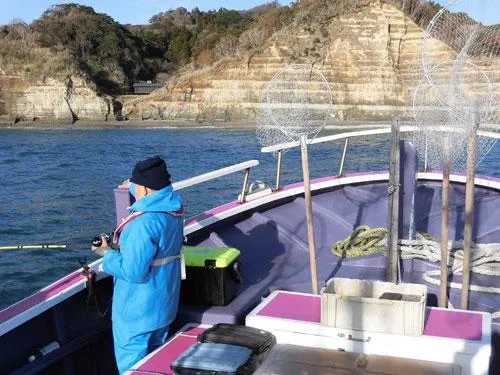 岸に程近い浅場を狙った