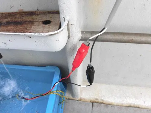 電源が各釣り座にある