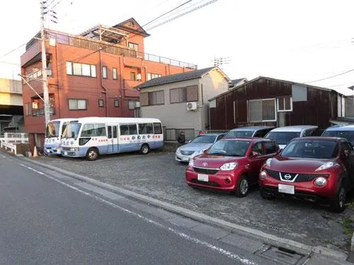 前列に駐車したらキーを宿に預ける