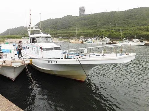 大型船の「第11梅花丸」