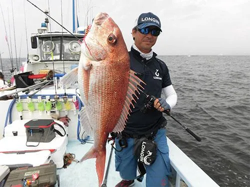 オレンジゼブラと赤ラメに1.6kg！