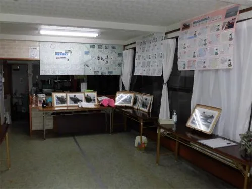 現在新型コロナ対策で店内は過去に上がった大物の写真などを展示