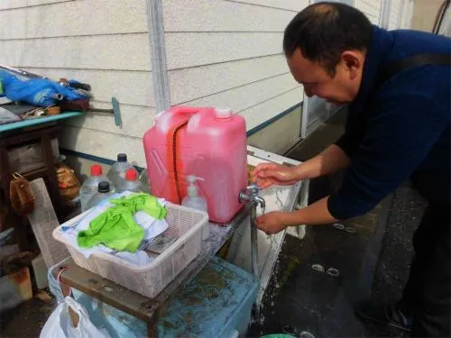 帰港後の手洗い、ポリタンクに完璧な蛇口！