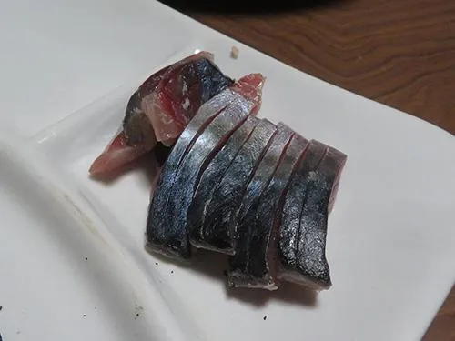帰ってから直ぐにサバをしめ鯖に