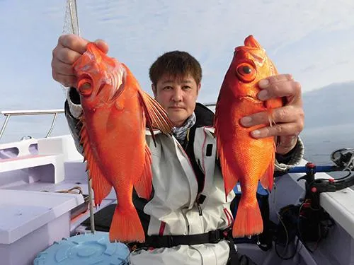 右舷ミヨシ（船首）、ダブル！