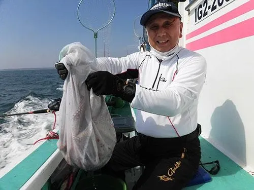 難しい日並みながら8杯を獲って竿頭