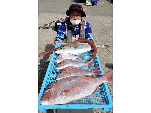 10/5、マダイ最大2.7kg！