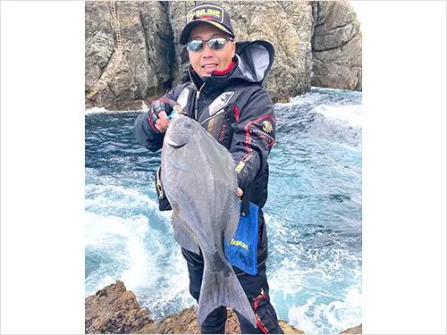 最大の50cmの“オナガグレ”