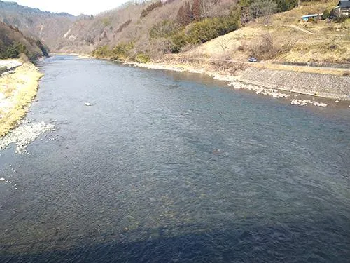大八橋下流の流れ
