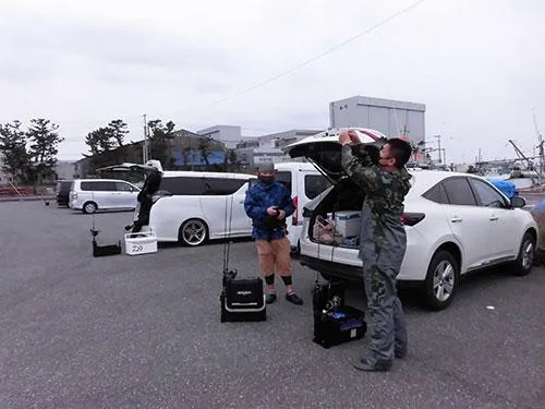 出船が待ちきれない。出船前に準備万端