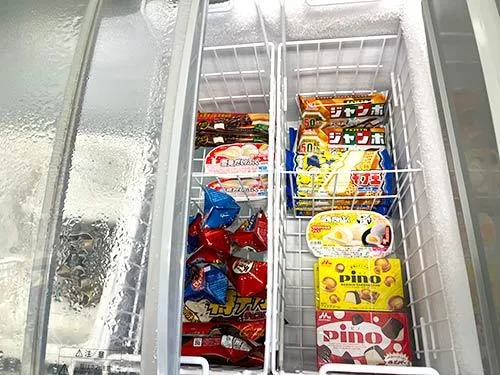 オトリ屋さんでアイスが買えるなんてサイコー！