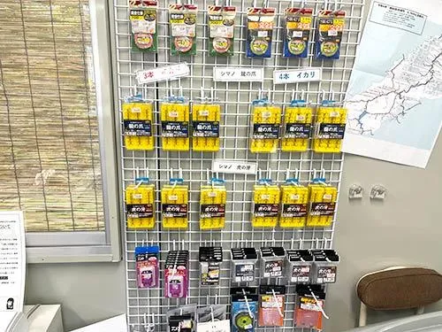 店内にはハリや仕掛けも売っているのは嬉しい