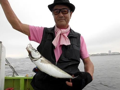 コチラも良型、釣り座問わず良く釣れる！