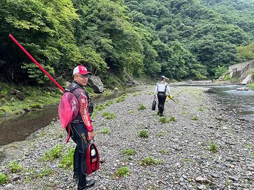 みんなで上流を目指す