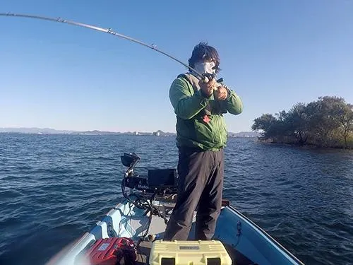 真野浜のミオ筋にて、最後のサカマタシャッドチャレンジ