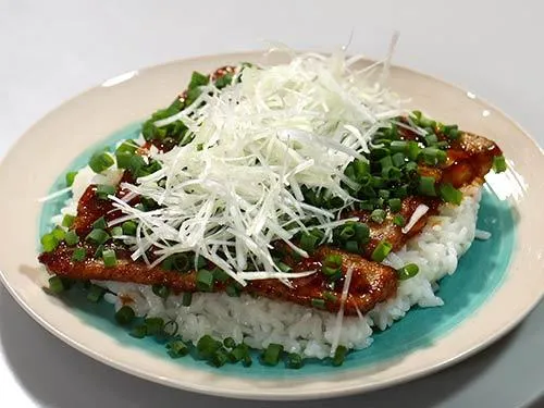 タチ皿メシ
