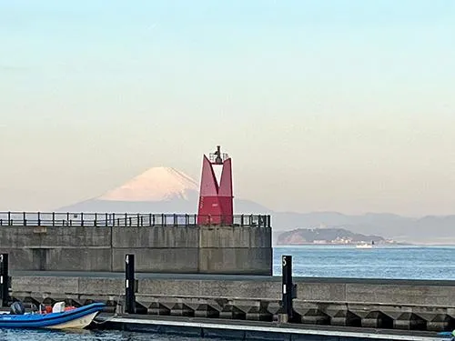 雪化粧した富士山もお目見えだ！