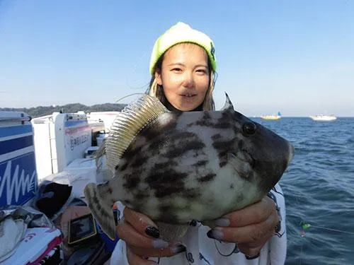 「大型釣れました！」とても嬉しそう！