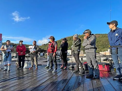 豪華メンバーで海上釣り堀！