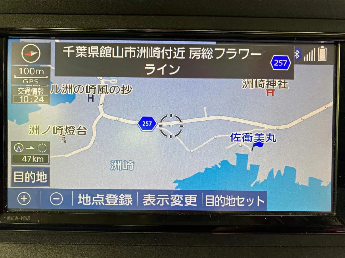 地図の「257」マーク付近から側道に入ると分かりやすい