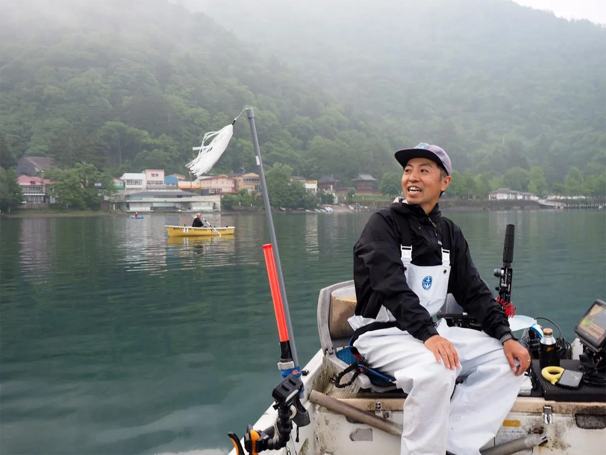 風に流して釣りをするので、こんな吹き流しを作って、風向きを常にチェック